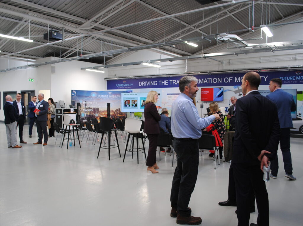 Audience networking in the presentation space